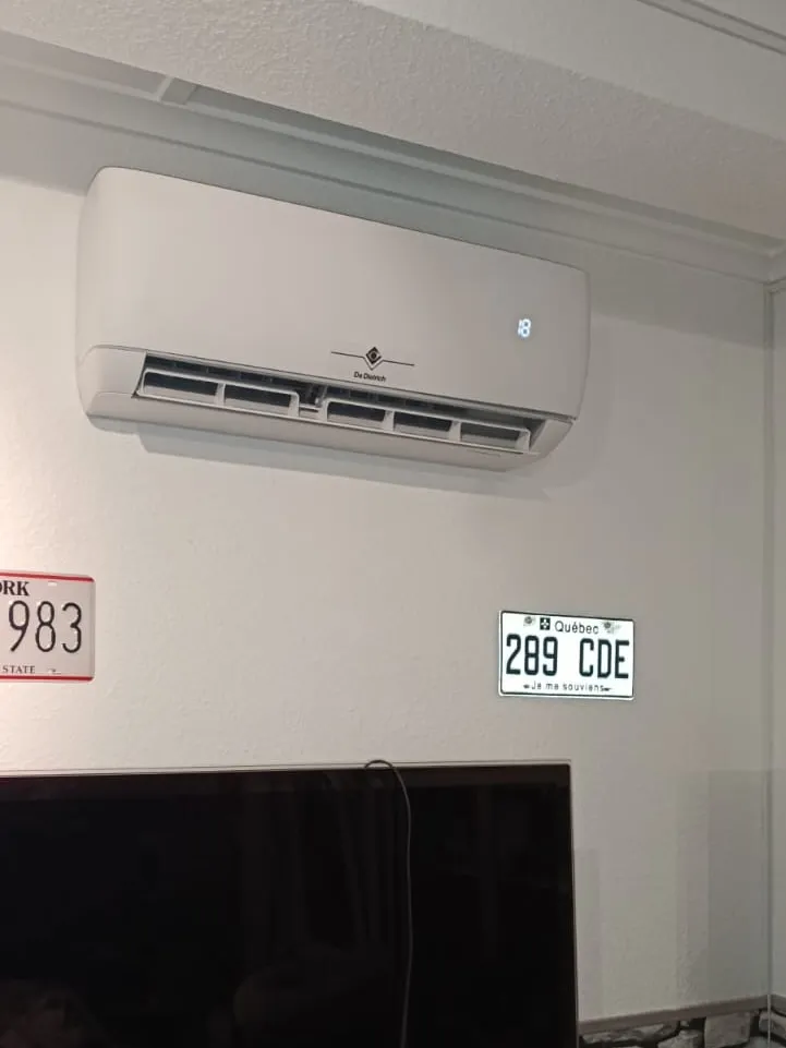 Climatiseur mural De Dietrich installé par ISL CLIM dans un séjour